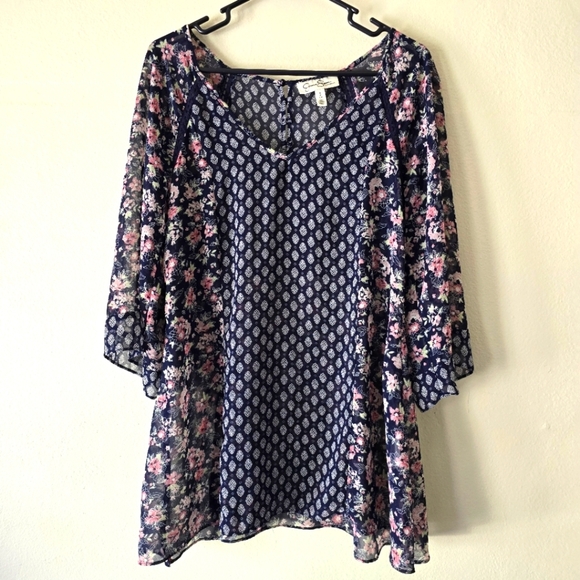 JESSICA SIMPSON MATERNITY Floral Navy Sheer Blouse Short Sleeve Size Small - Picture 3 of 17